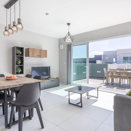 Unique Penthouse With Private Heated Jacuzzi, Close To Restaurants And Night Life Is-Swieqi Dış mekan fotoğraf